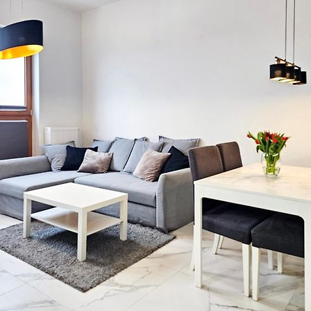 슈비노우이스쳬 Visit Baltic - Platan Tower Grey 아파트 외부 사진
